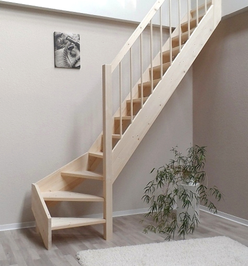 Raumspartreppe mit 1/4 Wendelung unten und Geländer - Rundstab Sprossen mit Holzhandlauf - Treppenbreite 61 cm - Fichte 40 mm - Angebot Nr. 2108702